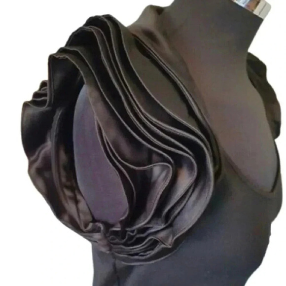 TED BAKER BLACK RUFFLE MINI DRESS SIZE SMALL  SHORT DRESS SIZE 1 - Picture 2 of 9